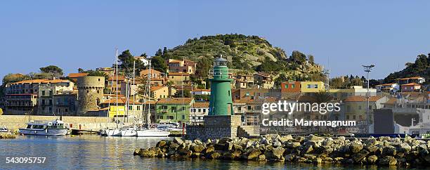 view of giglio porto - giglio stock-fotos und bilder