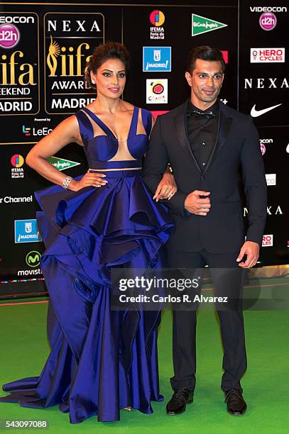 Bipasha Basu and husband Karan Singh Grover attend the 17th IIFA Awards at Ifema on June 25, 2016 in Madrid, Spain.