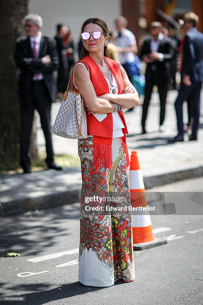 Street Style - Paris Fashion Week - Menswear Spring/Summer 2017 : Day Four