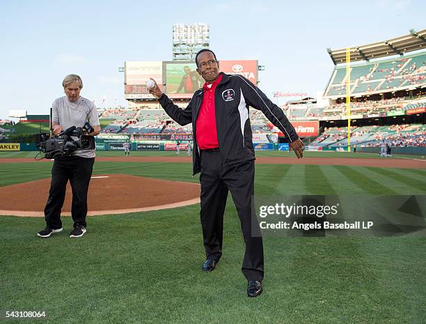 Angel Rod Stats 136 Angel Rod Carew Stock Photos, High-Res Pictures, and Images - Getty ...
