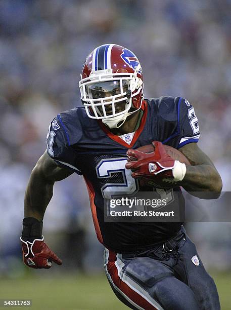 Willis McGahee of the Buffalo Bills runs against the Detroit Lions during a preseason game on September 2, 2005 at Ralph Wilson Stadium in Orchard...