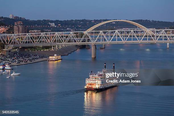 riverboat on ohio river - dampfer stock-fotos und bilder