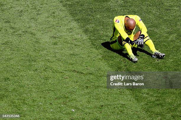 Darren Randolph of Republic of Ireland shows his dejection after his team's 1-2 defeat in the UEFA EURO 2016 round of 16 match between France and...