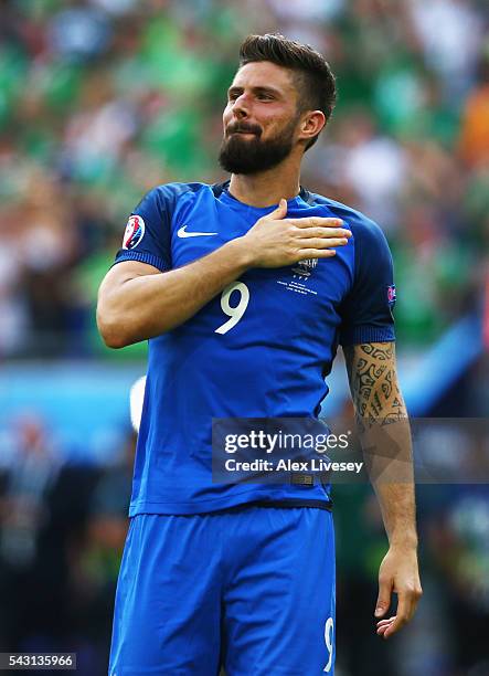 Olivier Giroud of France celebrates his team's 2-1 win in the UEFA EURO 2016 round of 16 match between France and Republic of Ireland at Stade des...