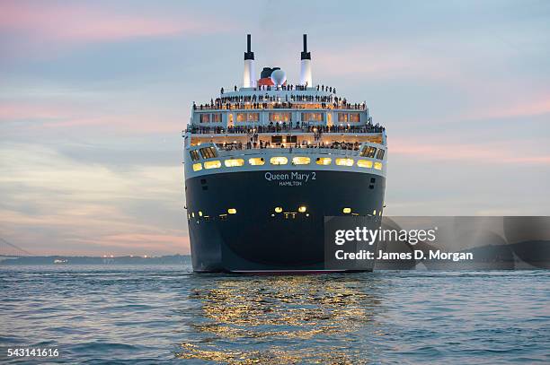 The world's largest ocean liner, Cunard's flagship Queen Mary 2 departs Brooklyn on November 17, 2014 in New York, USA.