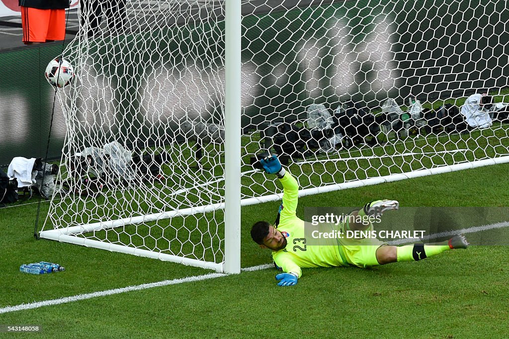 FBL-EURO-2016-MATCH41-GER-SVK