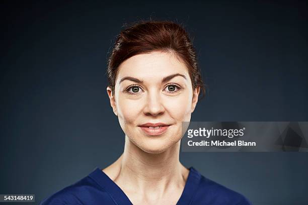 head and shoulders portrait - nurse headshot stock pictures, royalty-free photos & images
