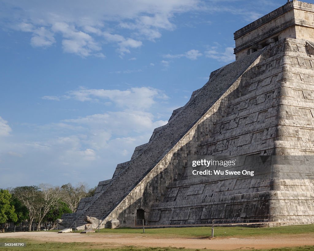 El Castillo during Equinox week