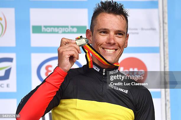 Belgian Road Championship 2016 / Elite Men Podium / Philippe GILBERT Celebration Medal / Lacs de l'Eau d'Heure Lire - Lacs de l'Eau d'Heure Lire /