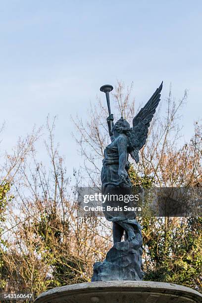 fuente de la fama - valladolid province stock pictures, royalty-free photos & images