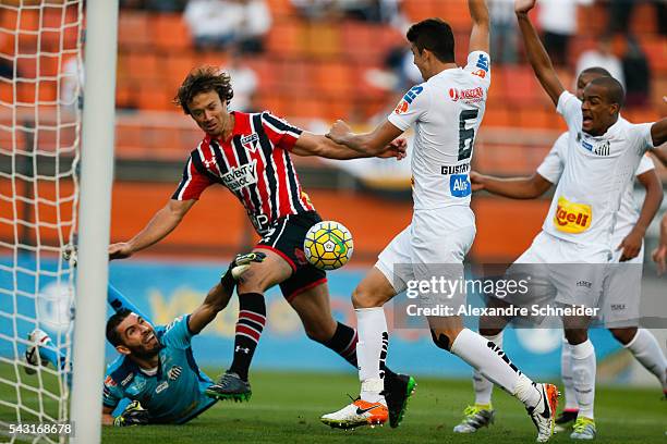 Lugano o Sao Paulo in action during the match between Santos and Sao Paulo for the Brazilian Series A 2016 at Pacaembu stadium on June 26, 2016 in...