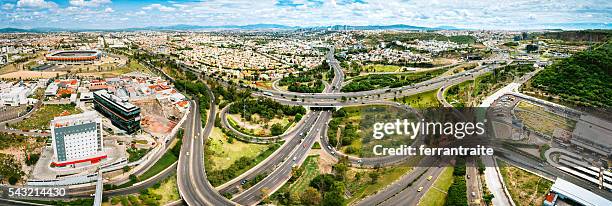 panoramique vue aérienne de santiago de querétaro, mexique - appear photos et images de collection