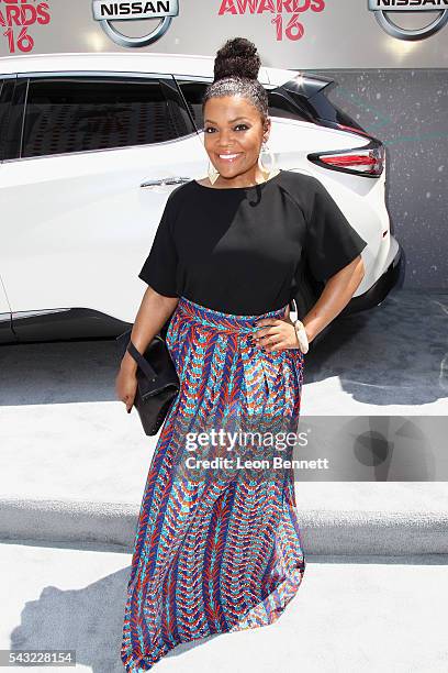 Actress Yvette Nicole Brown attends the Make A Wish VIP Experience at the 2016 BET Awards on June 26, 2016 in Los Angeles, California.