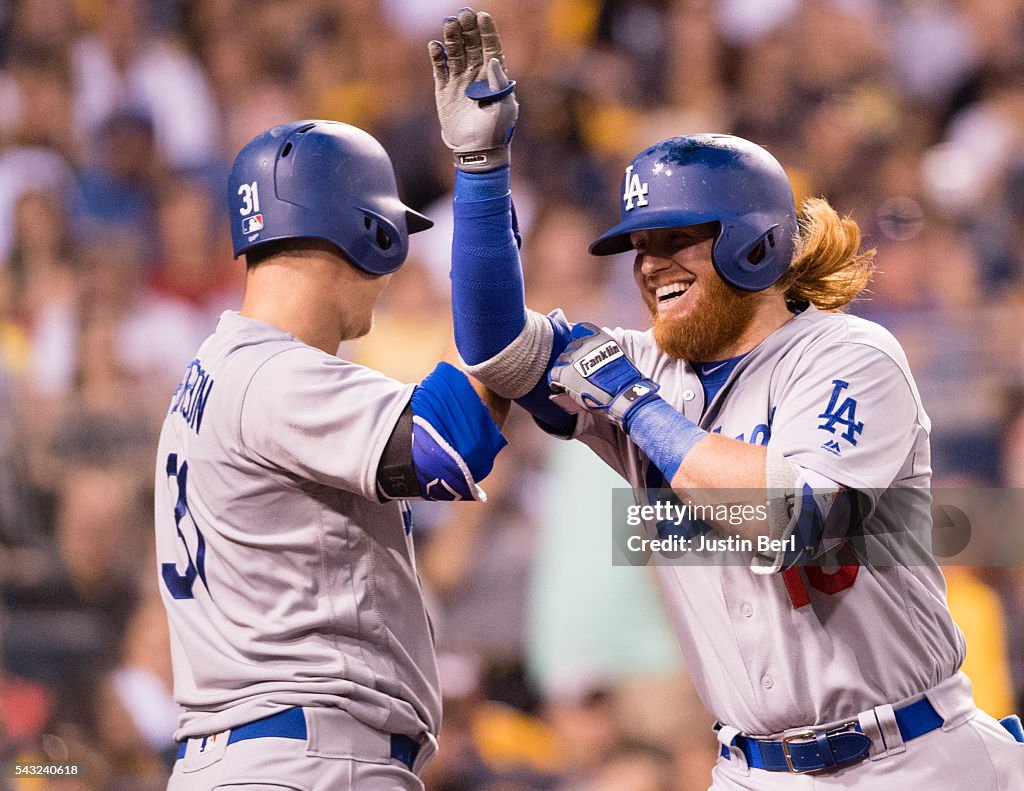 Los Angeles Dodgers v Pittsburgh Pirates