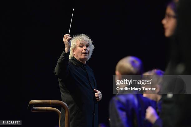 The London Symphony Orchestra and Sir Simon Rattle perform the world premiere of The Hogboon, a children's opera by Sir Peter Maxwell Davies at...