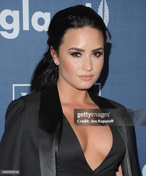 Singer Demi Lovato arrives at the 27th Annual GLAAD Media Awards at The Beverly Hilton Hotel on April 2, 2016 in Beverly Hills, California.