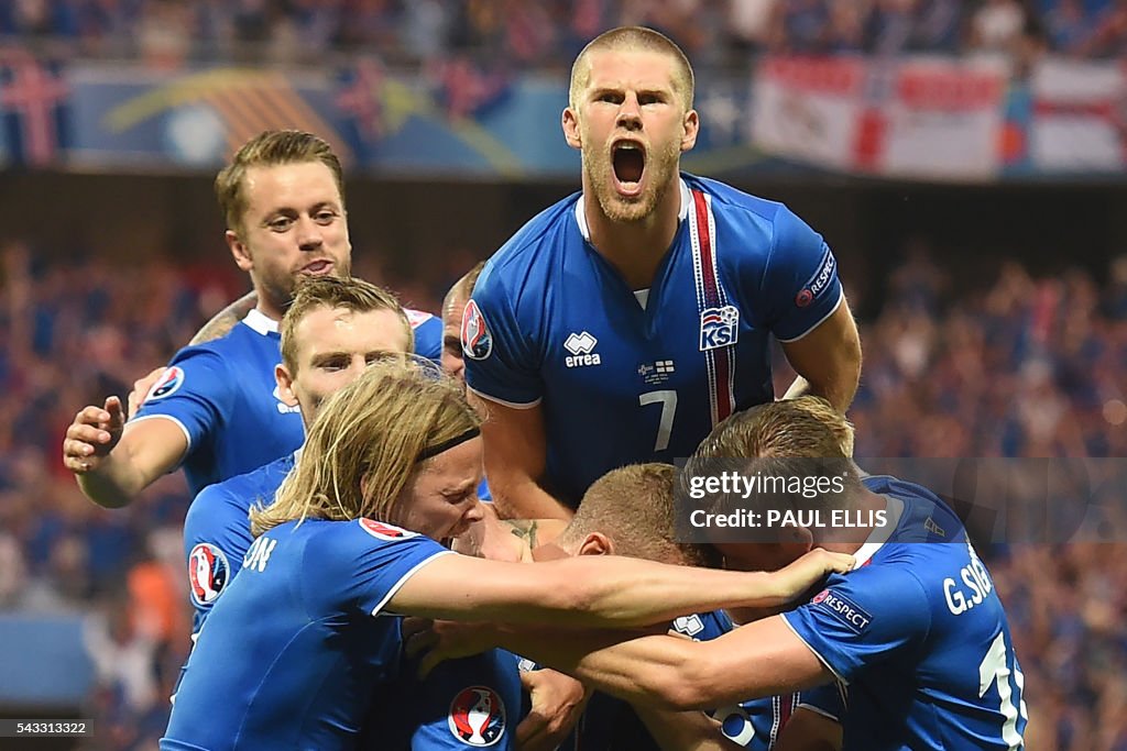 TOPSHOT-FBL-EURO-2016-MATCH44-ENG-ISL