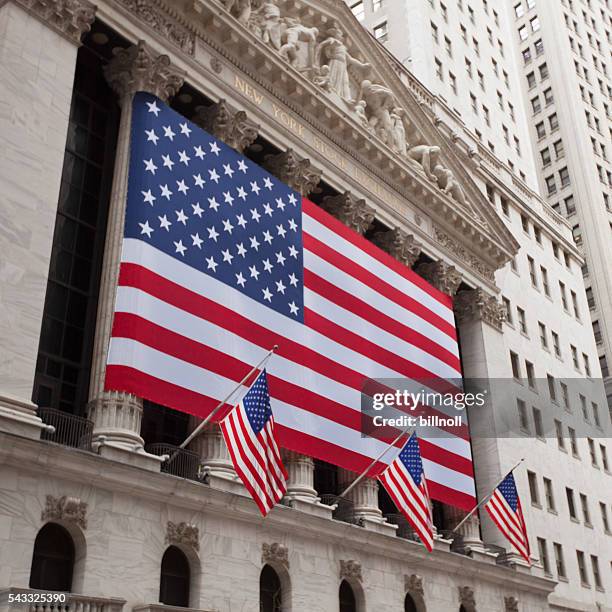 new york stock exchange building exterior - nyse banner stock pictures, royalty-free photos & images