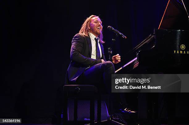 Tim Minchin performs at the Summer Gala for The Old Vic at The Brewery on June 27, 2016 in London, England.