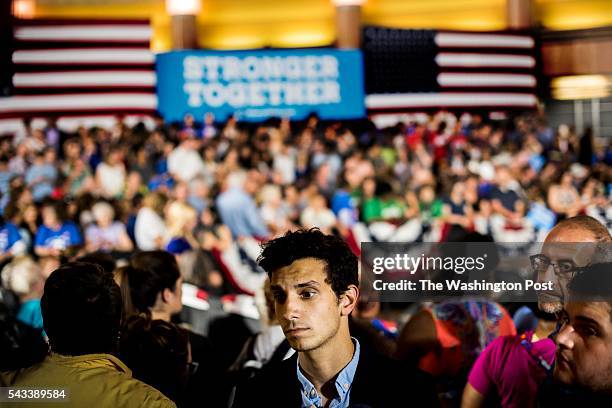 Ohio voters wait for the arrival of former Secretary of State Hillary Clinton and Senator Elizabeth Warren at a hot and crowded Cincinnati Museum...