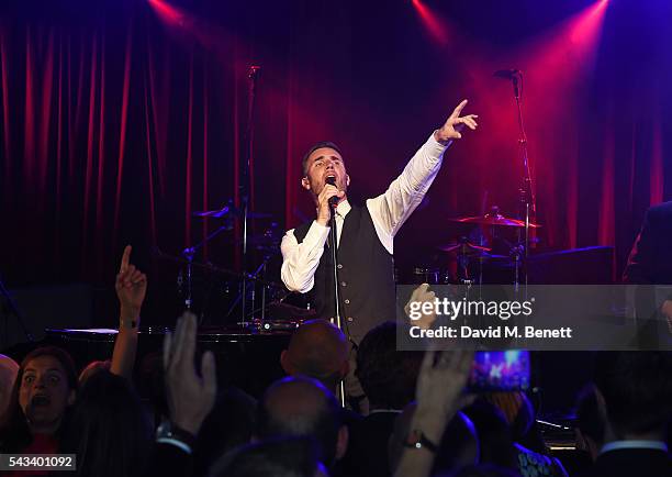 Gary Barlow performs at the Summer Gala for The Old Vic at The Brewery on June 27, 2016 in London, England.