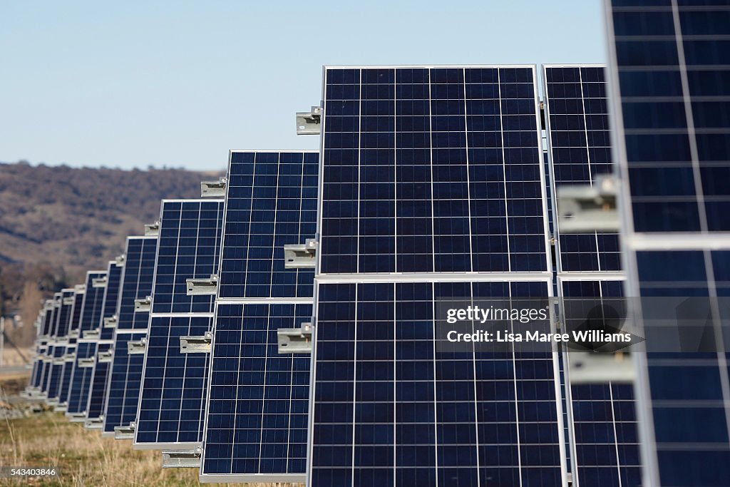 Bill Shorten Outlines Renewable Energy Policies In Canberra