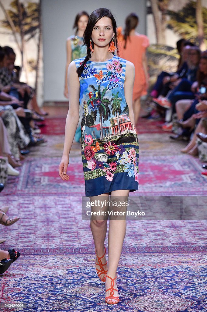 Runway - Marc Cain Fashion Show Spring/Summer 2017