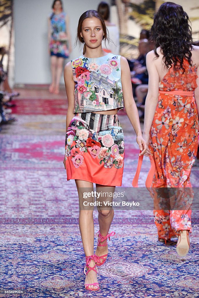 Runway - Marc Cain Fashion Show Spring/Summer 2017
