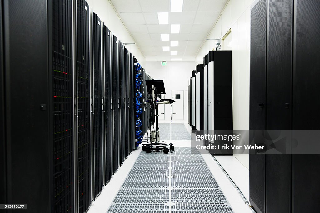 Server Room Note Details Of A Modern Server Room High-Res Stock Photo - Getty Images