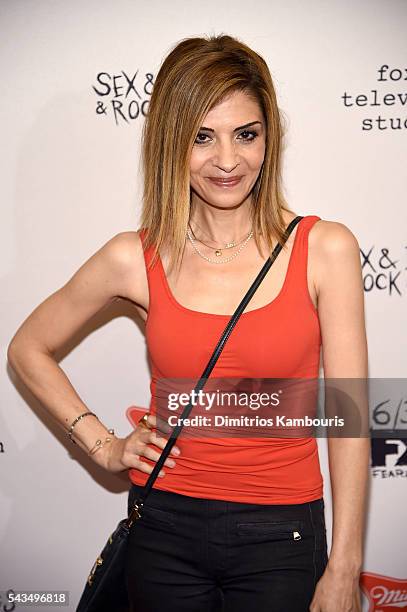 Callie Rocks Callie Thorn Photos and Premium High Res Pictures - Getty Images