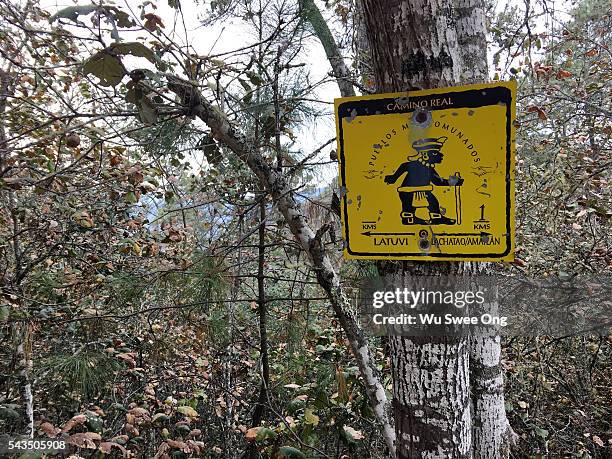 hiking trail signage - puebloan peoples stock pictures, royalty-free photos & images
