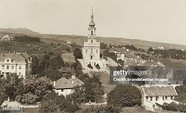 Vienna. Doebling. View to the Kaasgraben-Church in Grinzing. Austria. Ca. 1930.