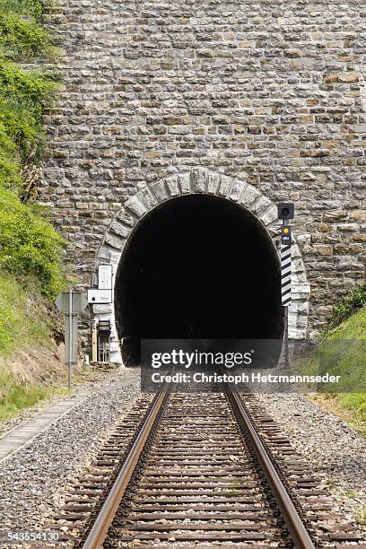 train tunnel - bahntunnel stock-fotos und bilder