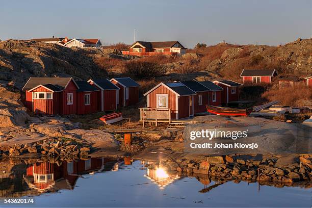 hönö island fishing sheds 3 - hönö sweden stock pictures, royalty-free photos & images