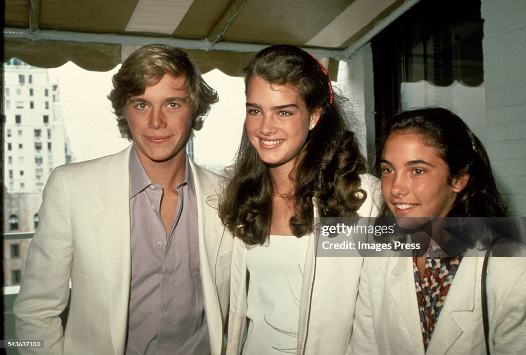 Christopher Atkins and Brooke Shields...