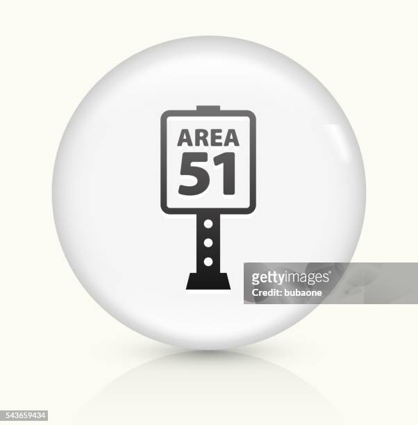 illustrations, cliparts, dessins animés et icônes de zone 51 icône de signe sur le bouton vectoriel rond blanc - area 51
