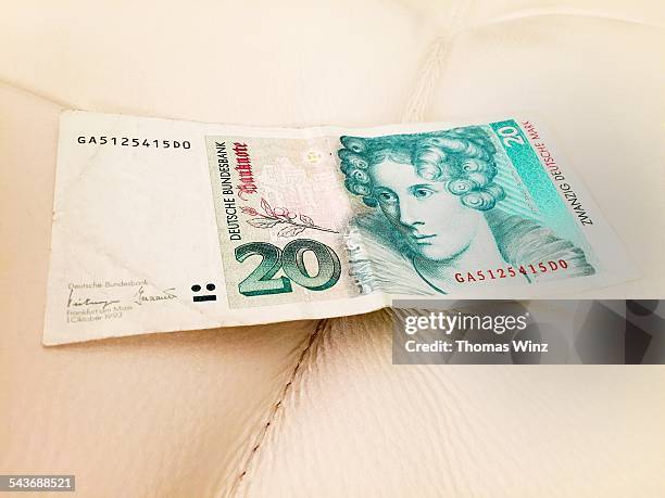 Banknotes 20 20 Mark Banknote Photos and Premium High Res Pictures - Getty Images