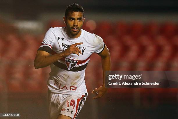 Alan Kardec of Sao Paulo celebrates a second goal during the match between Sao Paulo and Fluminense for the Brazilian Series A 2016 at Morumbi...