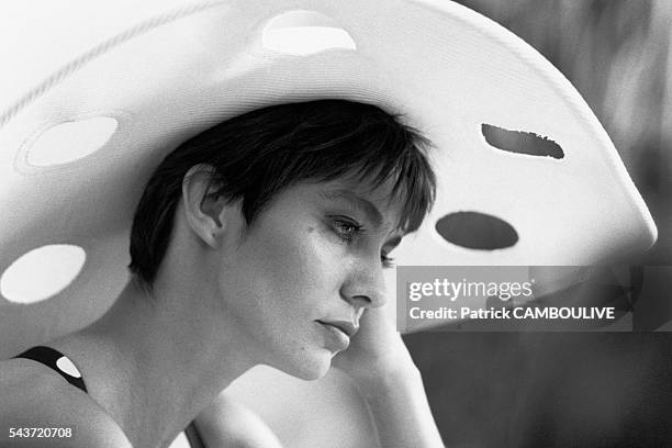 French actress Anne Parillaud on the set of the film La Femme Nikita, directed by Luc Besson.