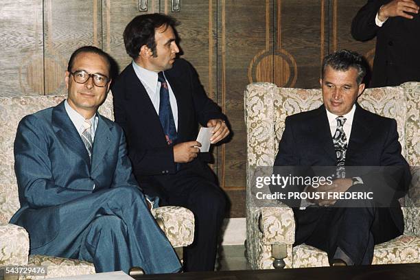 French Prime Minister Jacques Chirac is welcomed in Romania by Romanian President Nicolae Ceausescu.