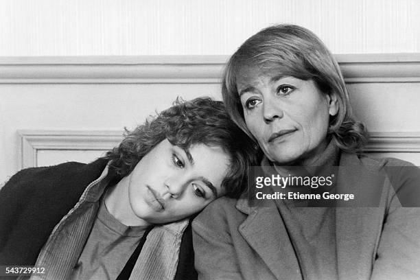 French actress Annie Girardot and her daughter, actress Giulia Salvatori in her staring role, in the film La Vie Continue, directed by Egyptian...