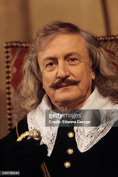 French actor Claude Rich on the set of the filmLa fille de d'Artagnan, directed by French director Bertrand Tavernier.