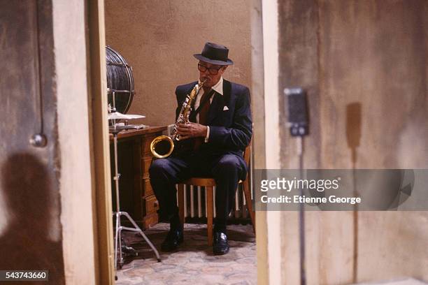 American jazz saxophonist Dexter Gordon on the set of "Round Midnight" , based on the David Rayfiel screenplay, directed by Bertrand Tavernier.