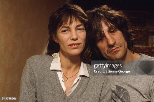 Actress and singer Jane Birkin with her brother Andrew Birkin, English scriptwriter and actor, on the movie set of "Jane B. Par Agnès V," directed by...
