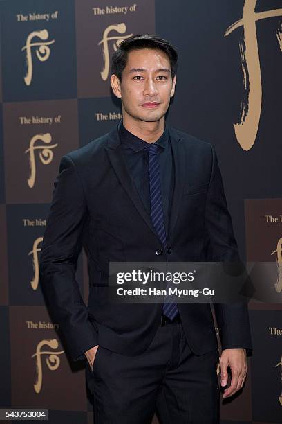 Actor Nawat Kulrattanarak from Thailand attends the photocall for the LG Household and Health Care "The History Of Whoo" Launch Party at Four Seasons...