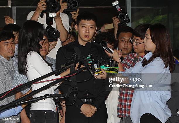 Pop Star Park Yoo-Chun arrives at the Gangnam Police Station on June 30, 2016 in Seoul, South Korea. Park Yoo-chun, a member of popular K-pop boy...