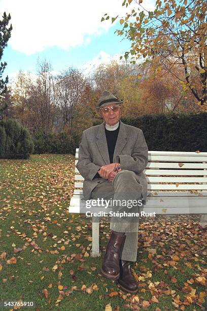 Frison Roche 55 Roger Frison Roche Stock Photos, High-Res Pictures, and Images ...