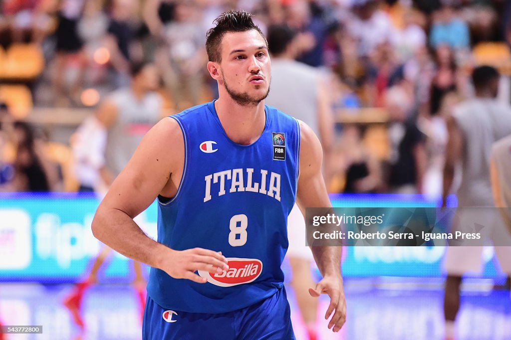 Italy v Canada - Imperial Basketball City Tournament