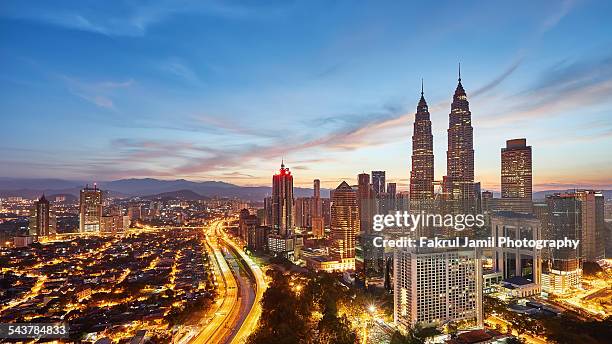 sunrise view over kuala lumpur - malaysia 個照片及圖片檔