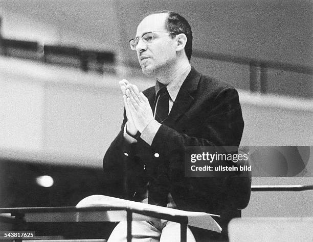 Boulez, Pierre - Composer, Conductor, France*- 1965